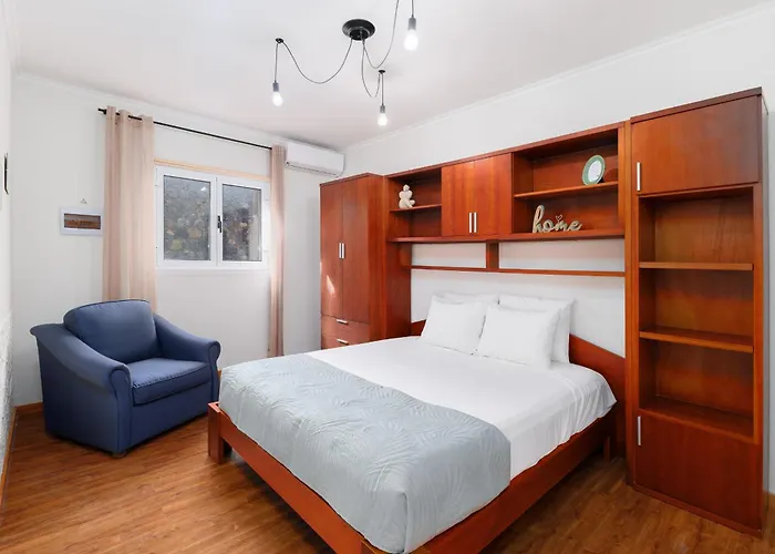 House 66 By Azorean Living 度假居