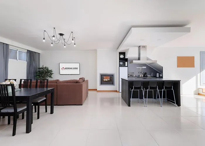 House 66 By Azorean Living Relva (Azores)